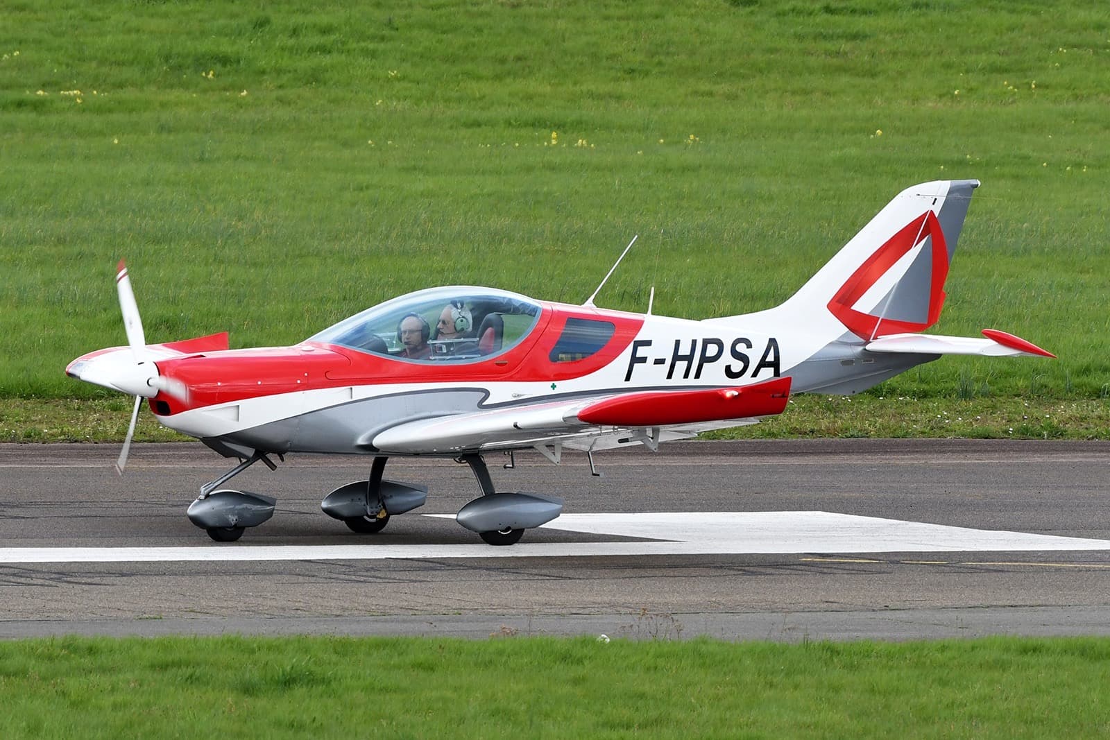 Cockpit Velis